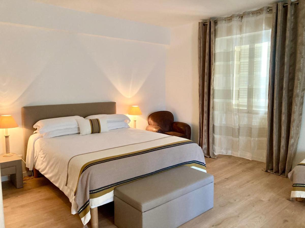 Hotel La Caravelle Bonifacio  Ngoại thất bức ảnh